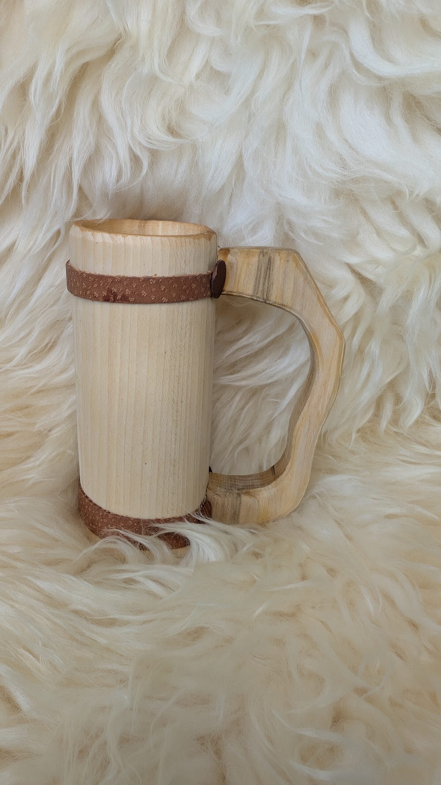 Hand-Carved Wooden Tankard – 0.3 L